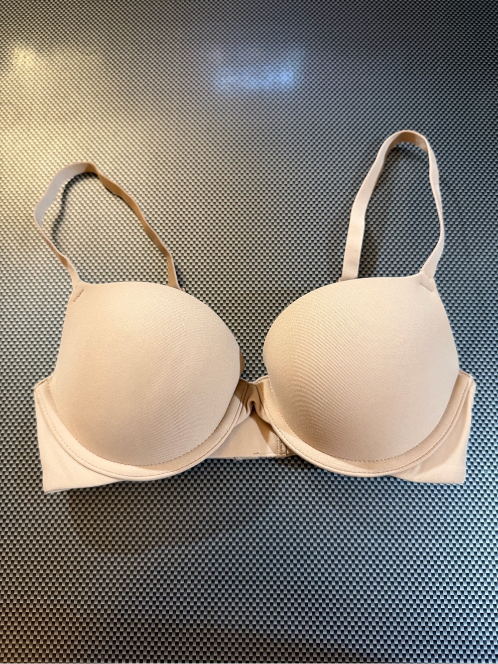 NWOT skims Classic Nude push up Bra - Women Intimates size 30B